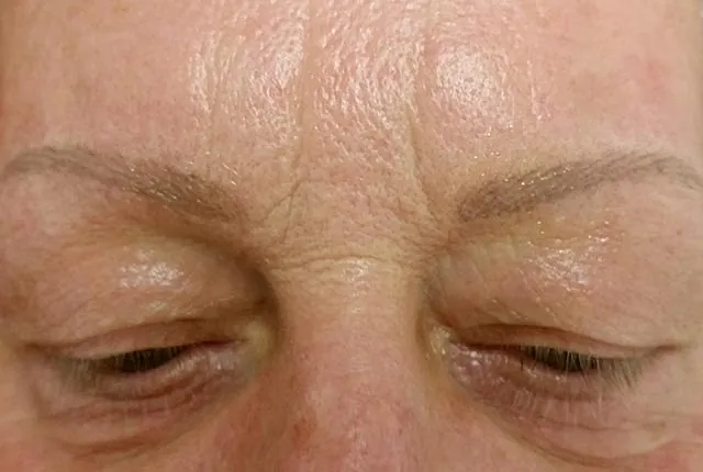 Permanent Make-up Augen